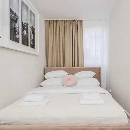 P&o Plac Grzybowski Апартаменты *