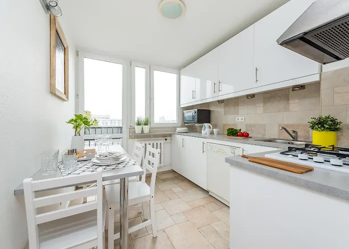 P&o Plac Grzybowski Varsó