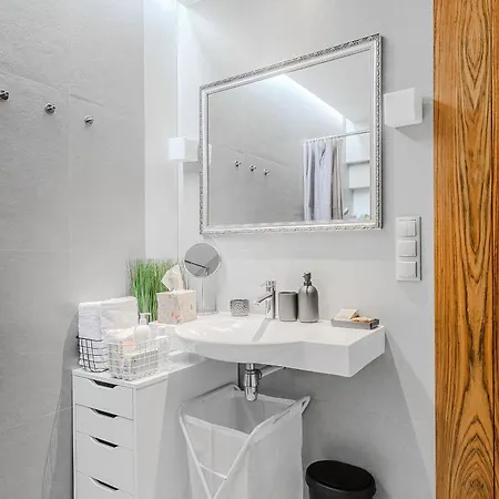 P＆o普拉克格兹博斯基公寓 公寓 *