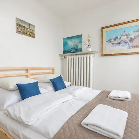 P＆o普拉克格兹博斯基公寓 公寓